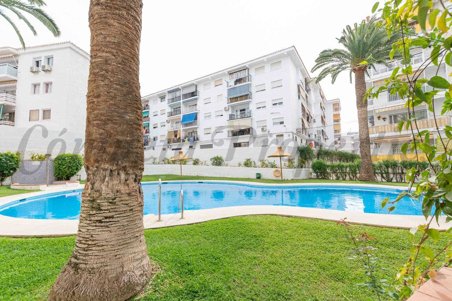 Kommersiell til salgs i Nerja med svømmebasseng - € 299 000 (Ref: 8348529)