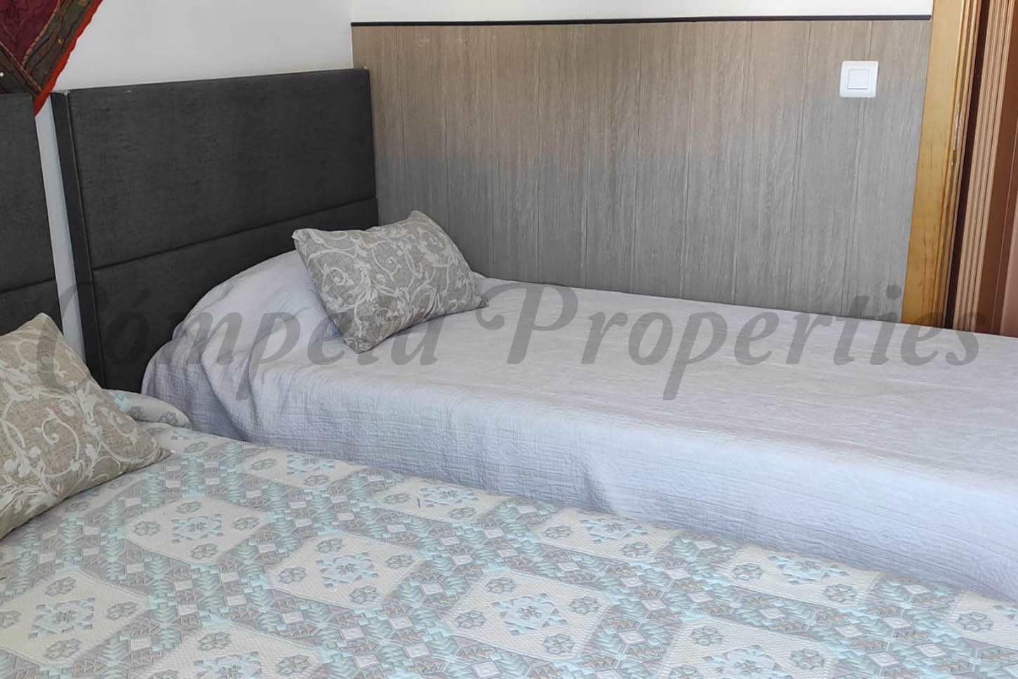   2 soveværelse   ferieLejlighed i El Morche   med   swimmingpool   - € 500 (Ref: 8389463)