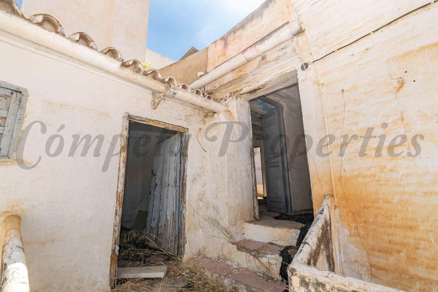 18 soveværelse Byhus til salg i Algarrobo - € 180.000 (Ref: 8395593)