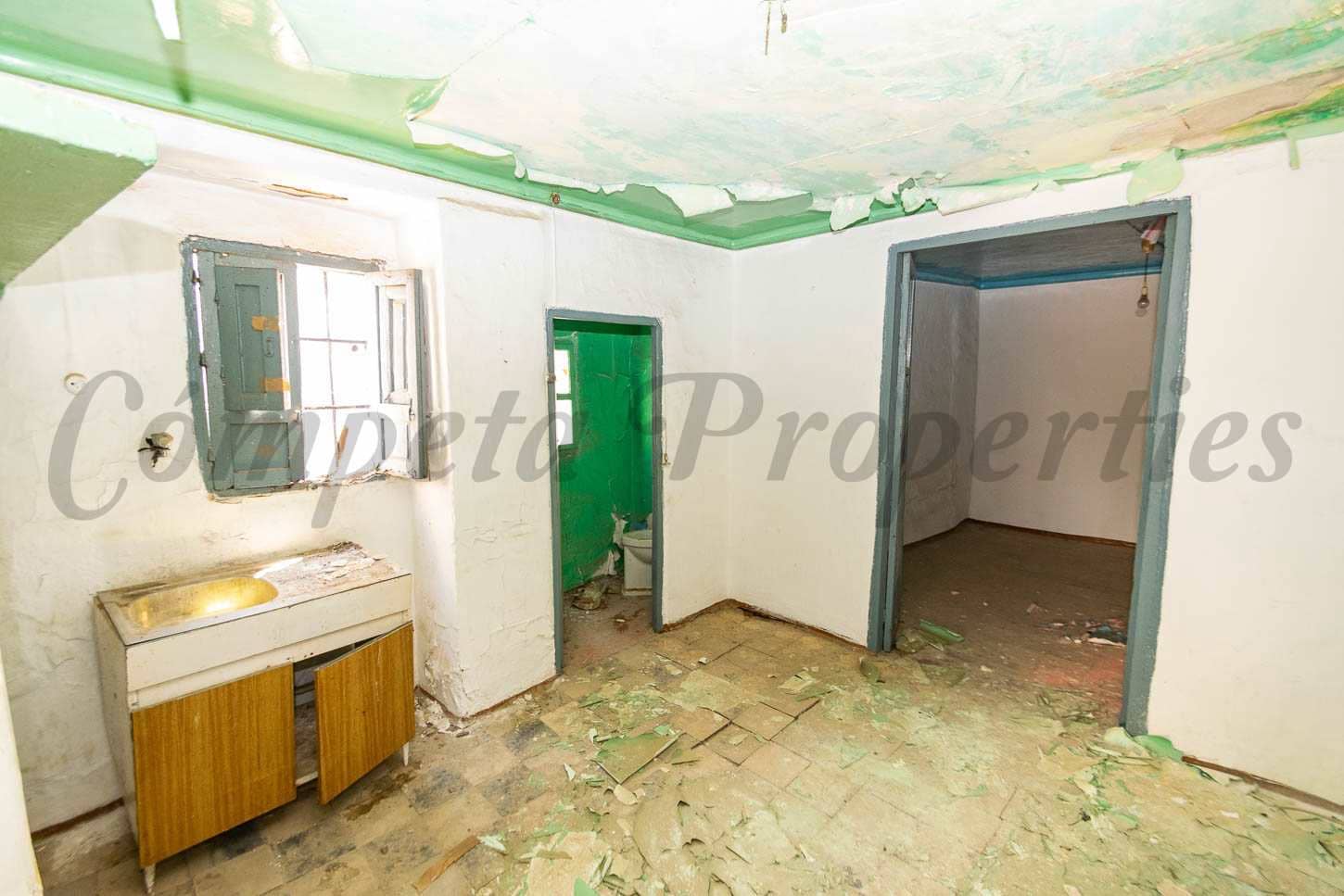 18 soveværelse Byhus til salg i Algarrobo - € 180.000 (Ref: 8395593)