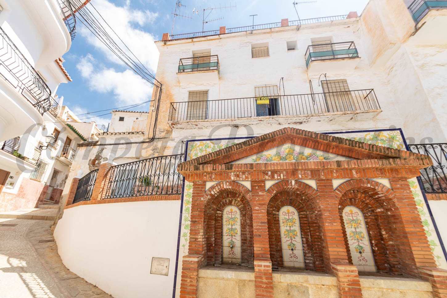 18 soveværelse Byhus til salg i Algarrobo - € 180.000 (Ref: 8395593)