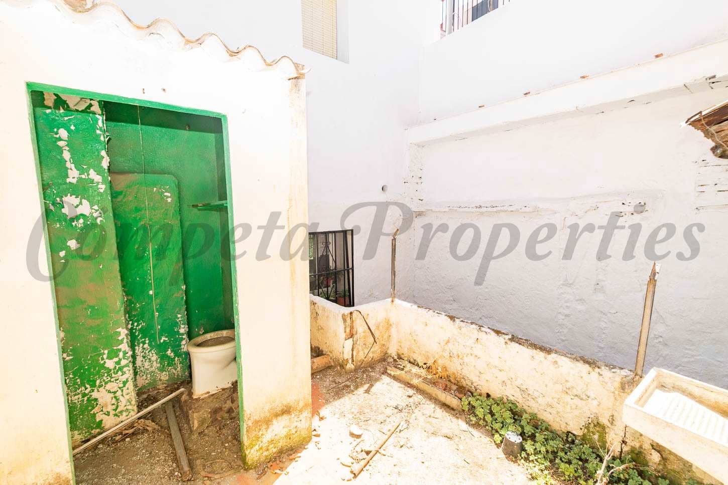 18 soveværelse Byhus til salg i Algarrobo - € 180.000 (Ref: 8395593)