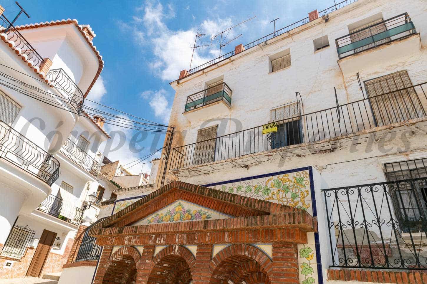 18 soveværelse Byhus til salg i Algarrobo - € 180.000 (Ref: 8395593)