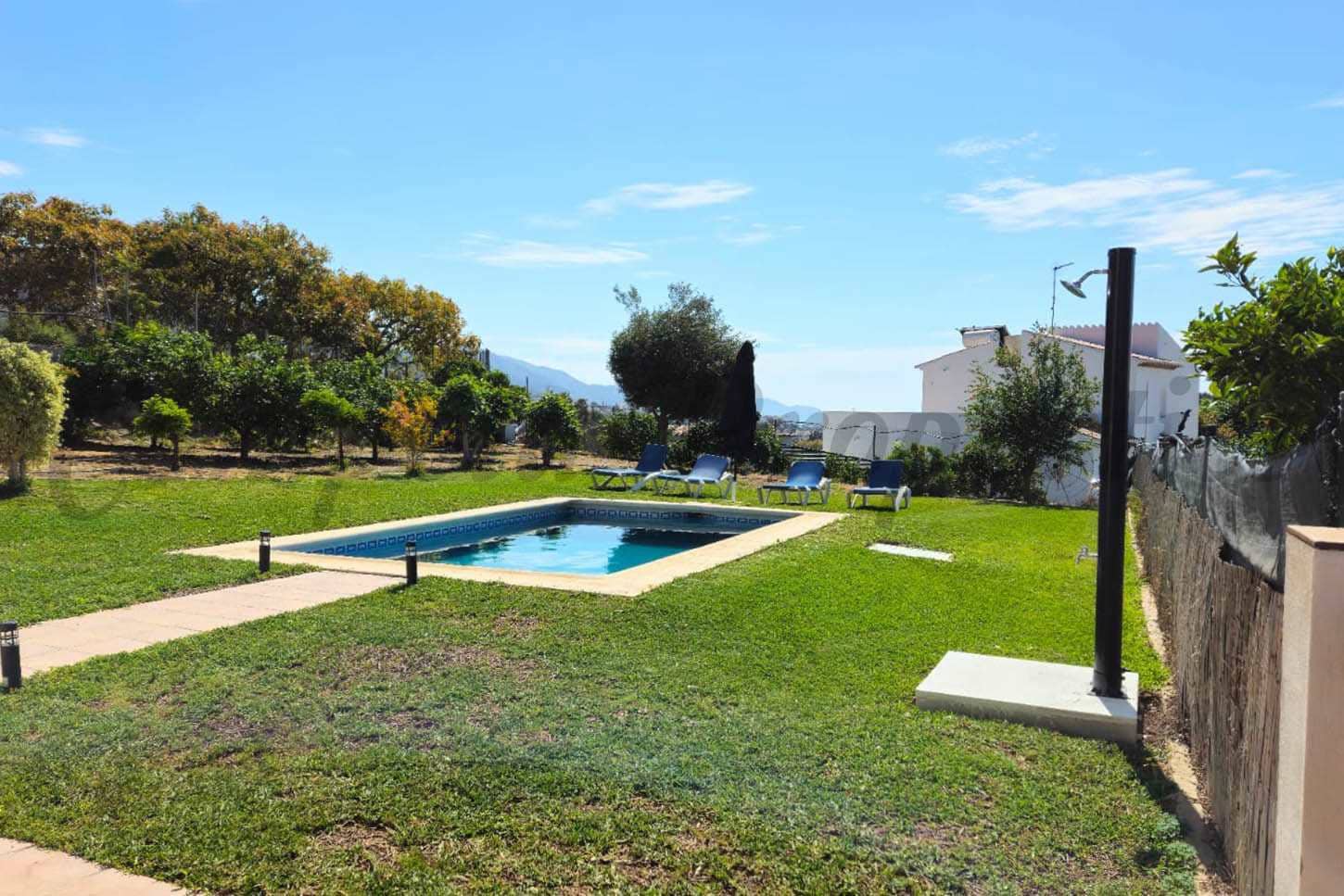 1 slaapkamer Finca/Landhuis voor vakantieverhuur in Nerja met zwembad garage - € 575 (Ref: 8395716)