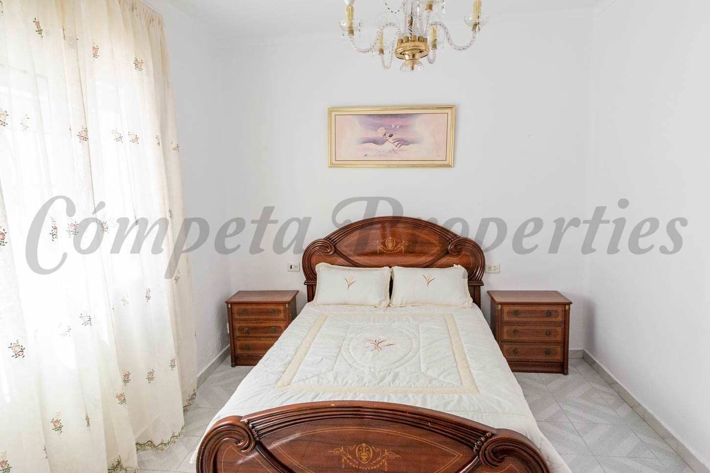 4 soveværelse Byhus til salg i Torrox med garage - € 210.000 (Ref: 8396002)