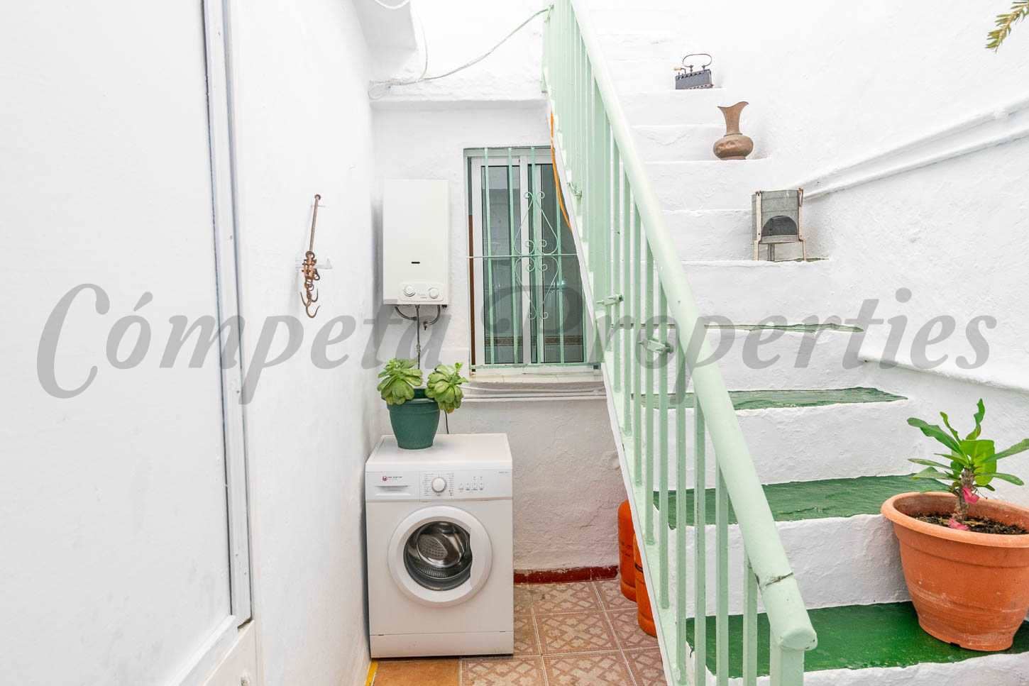 4 soveværelse Byhus til salg i Torrox med garage - € 210.000 (Ref: 8396002)