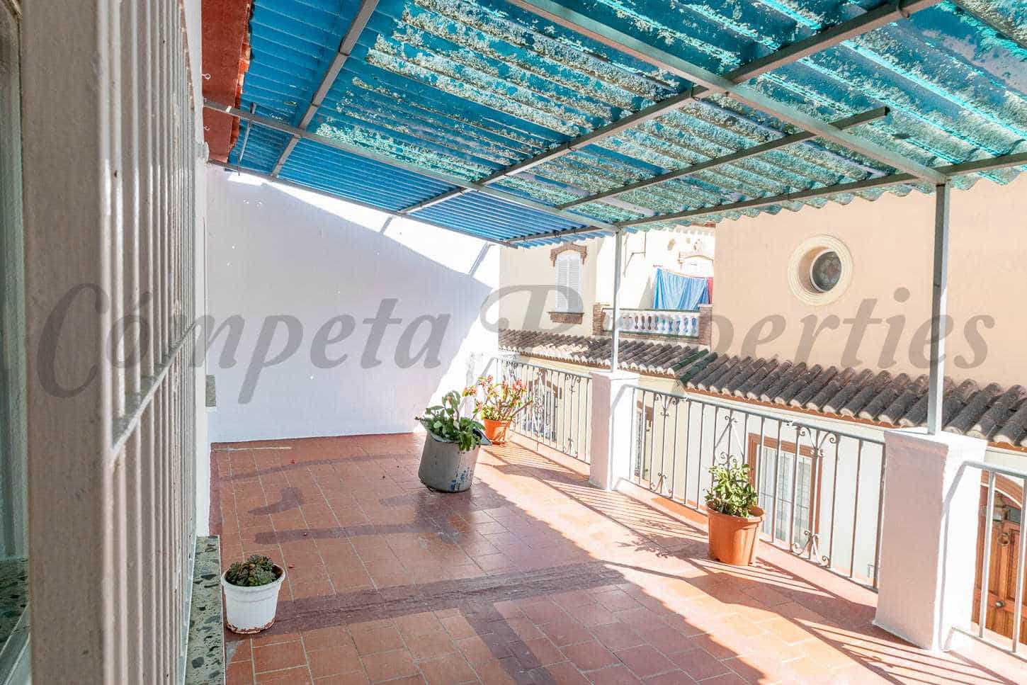 4 soveværelse Byhus til salg i Torrox med garage - € 210.000 (Ref: 8396002)