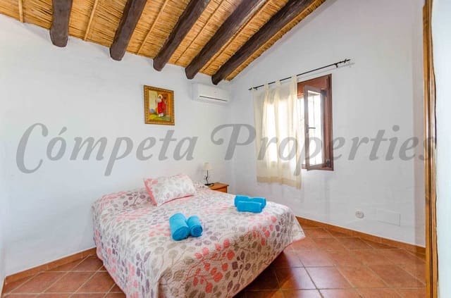 3 sypialnia Willa na sprzedaż w Cómpeta z basenem - 415 000 € (Ref: 8397932)