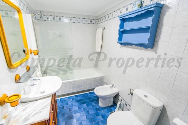 2 bedroom Apartment for holiday rental in Chaparil - Torrecilla - Punta Lara, Nerja - € 490 (Ref: 8416905)