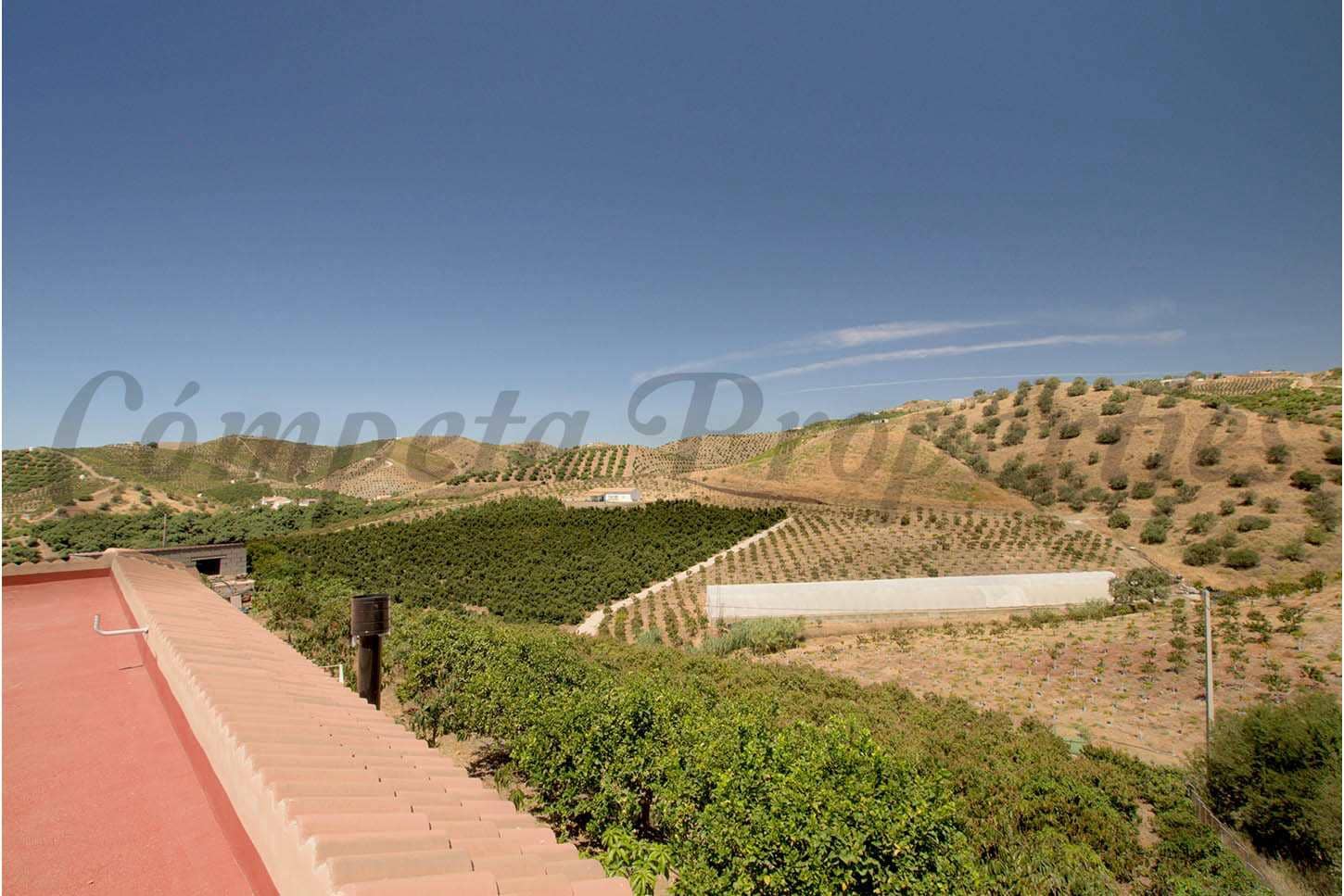 3 soverom Finca/Herregård til salgs i Almayate med garasje - € 299 000 (Ref: 8436158)