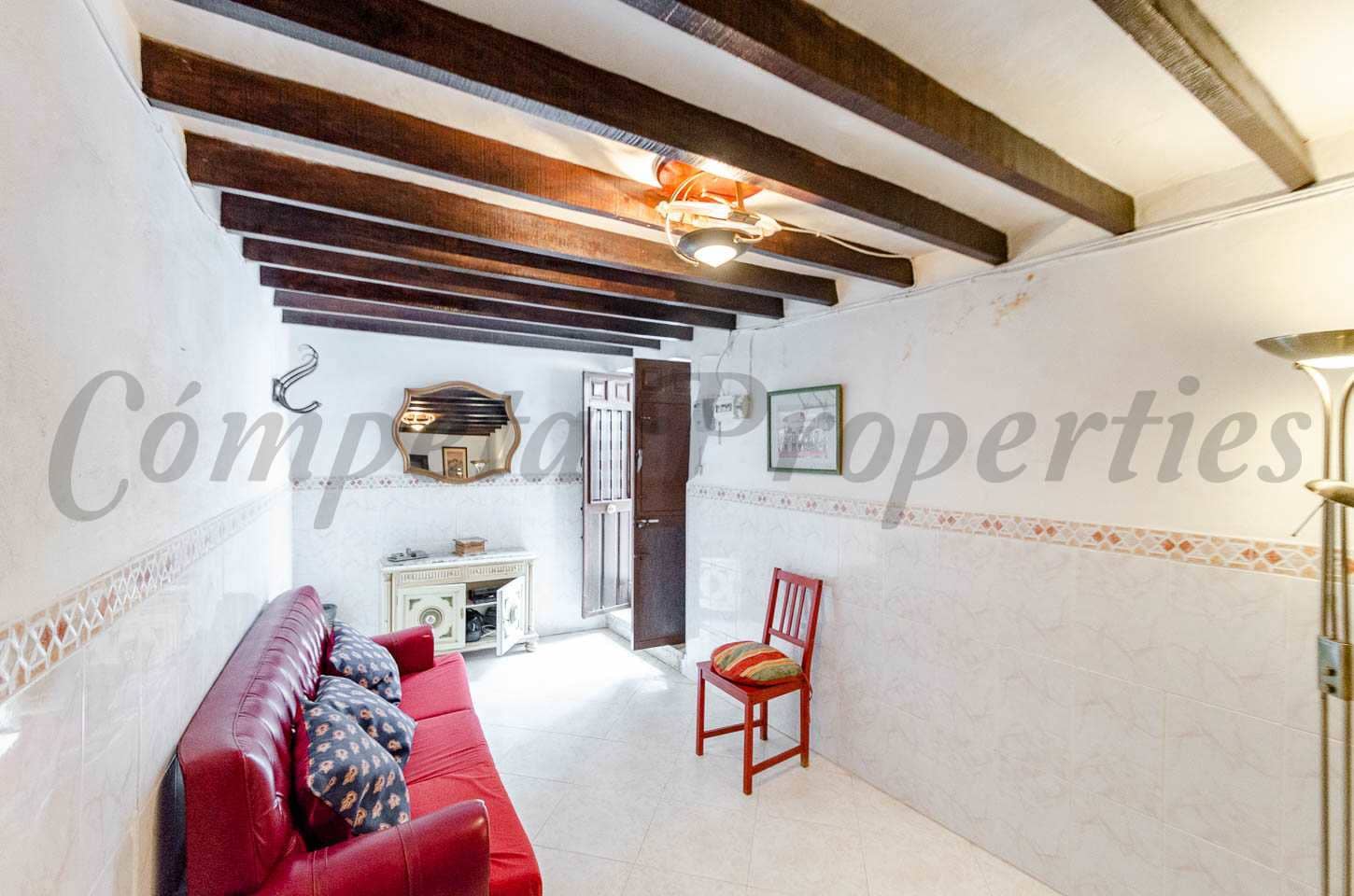 3 soveværelse Byhus til salg i Comares - € 95.000 (Ref: 8437967)