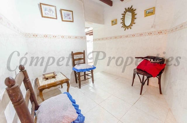 3 soveværelse Byhus til salg i Comares - € 95.000 (Ref: 8437967)