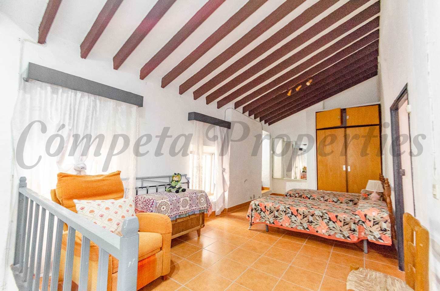 3 soveværelse Byhus til salg i Comares - € 95.000 (Ref: 8437967)