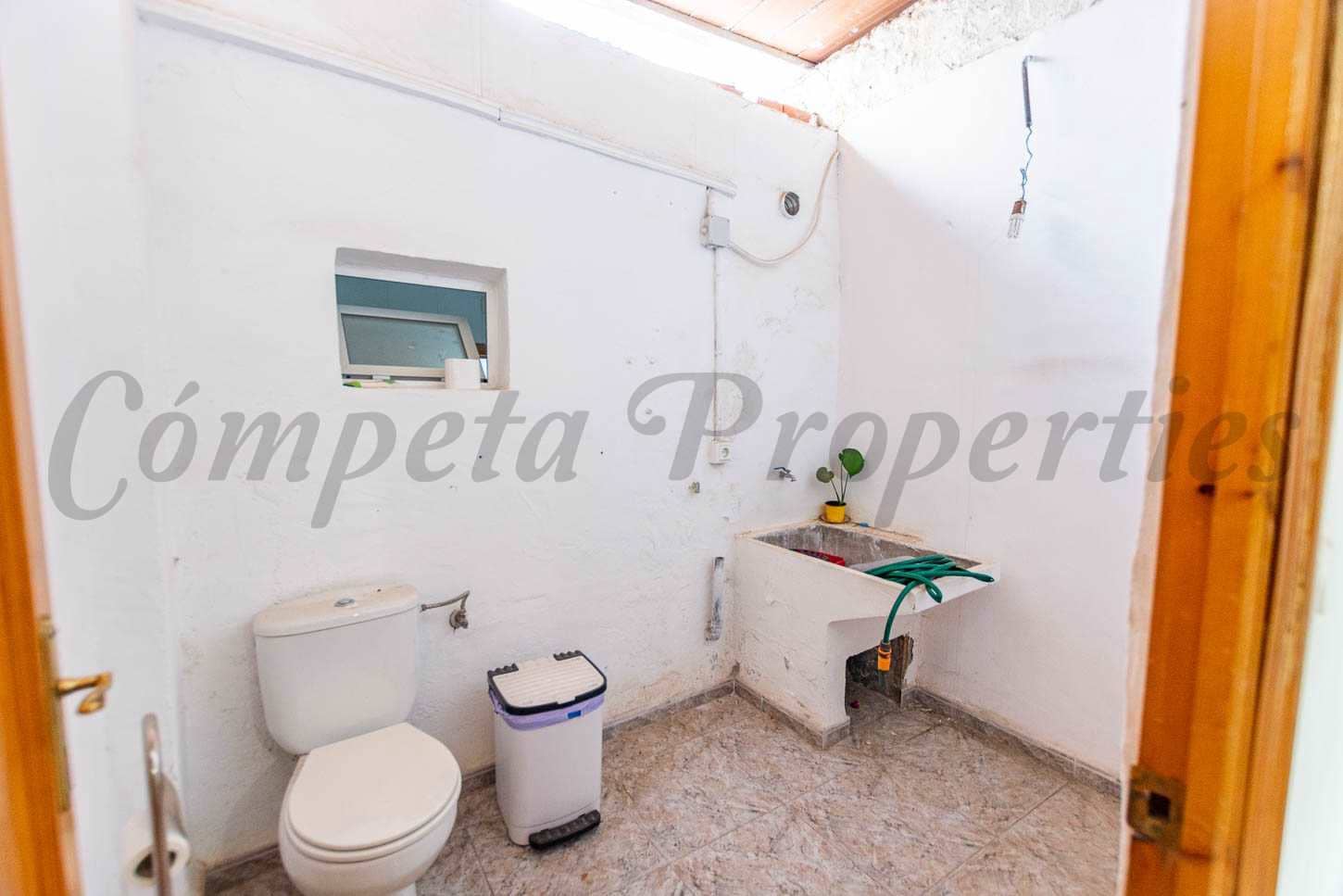 2 slaapkamer Huis te koop in Nerja - € 425.000 (Ref: 8440784)