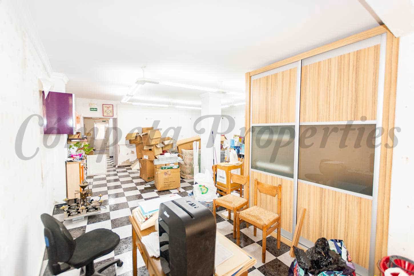 2 slaapkamer Huis te koop in Nerja - € 425.000 (Ref: 8440784)