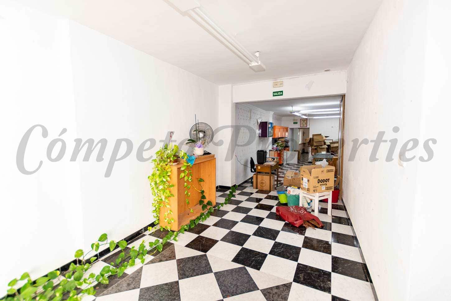 2 slaapkamer Huis te koop in Nerja - € 425.000 (Ref: 8440784)