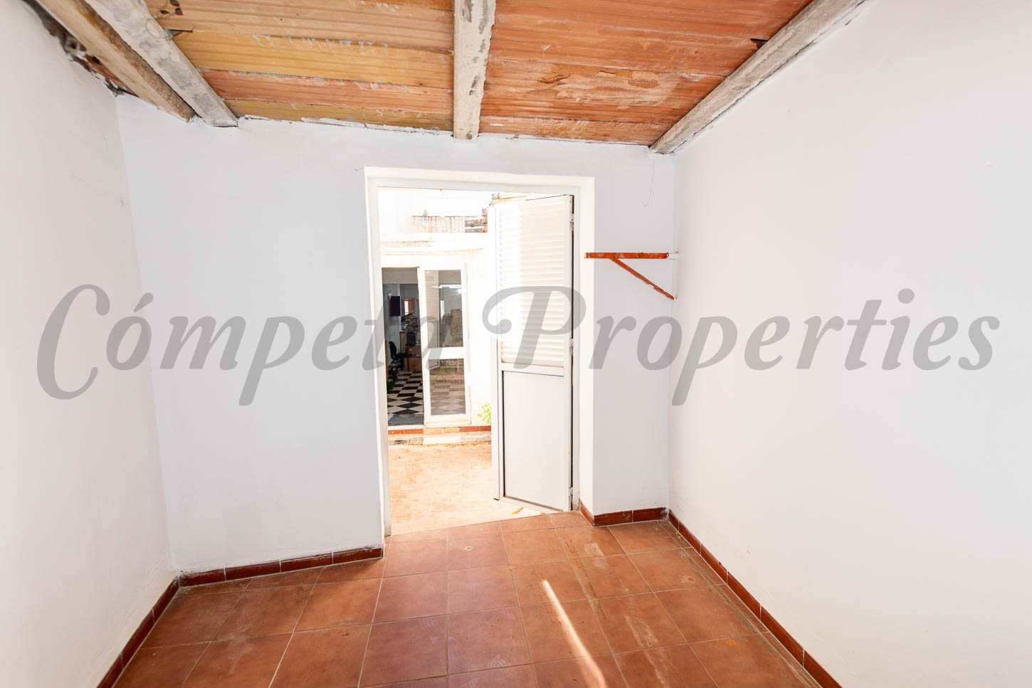 2 slaapkamer Huis te koop in Nerja - € 425.000 (Ref: 8440784)