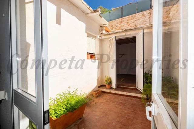 2 slaapkamer Huis te koop in Nerja - € 425.000 (Ref: 8440784)