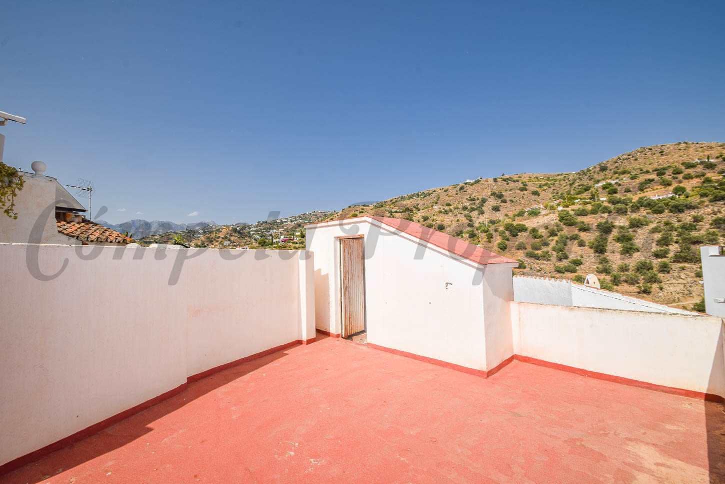 3 bedroom Townhouse for sale in Torrox with garage - € 120,000 (Ref: 8441128)