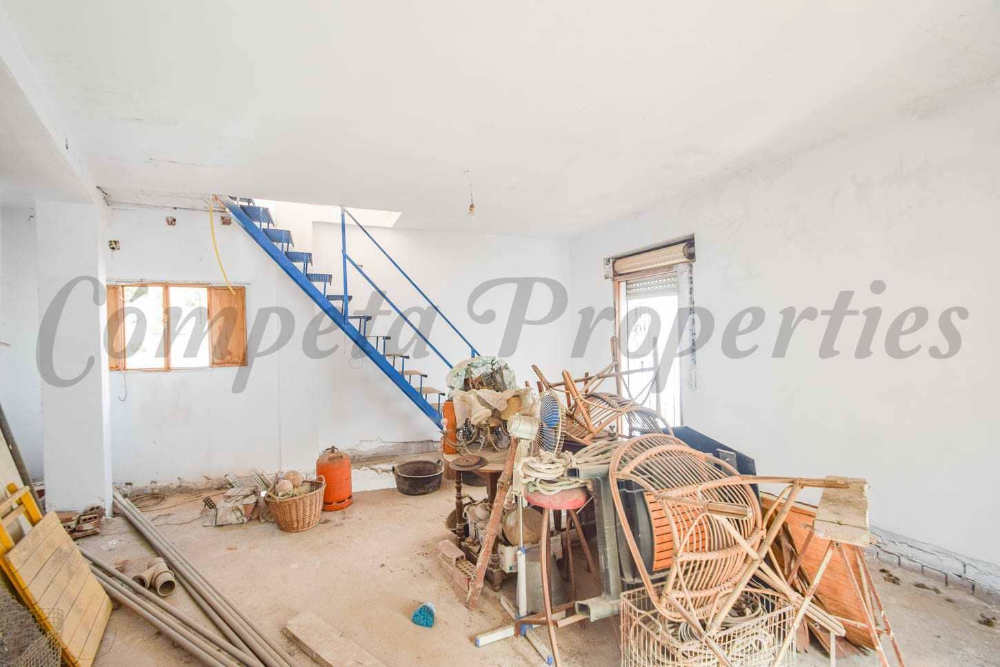 3 bedroom Townhouse for sale in Torrox with garage - € 120,000 (Ref: 8441128)