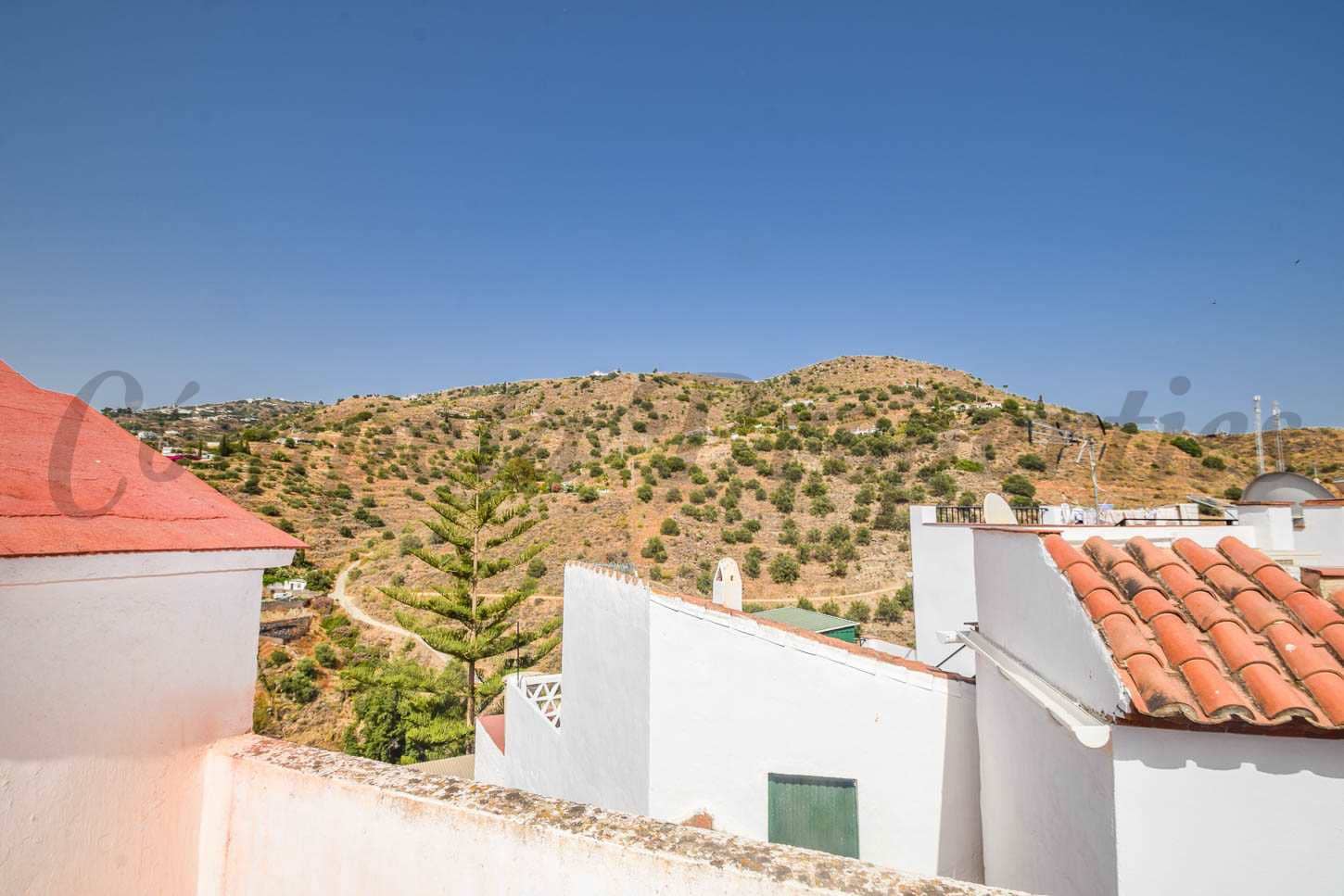 3 bedroom Townhouse for sale in Torrox with garage - € 120,000 (Ref: 8441128)