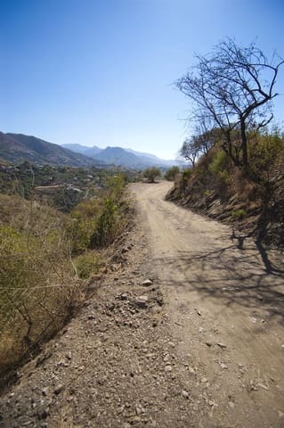 Mark till salu i Cómpeta - 56 000 € (Ref: 8444995)