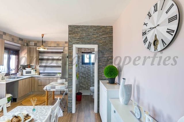 Finka/Dom wiejski do wynajęcia w Torrox z garażem - 750 € (Ref: 8448543)