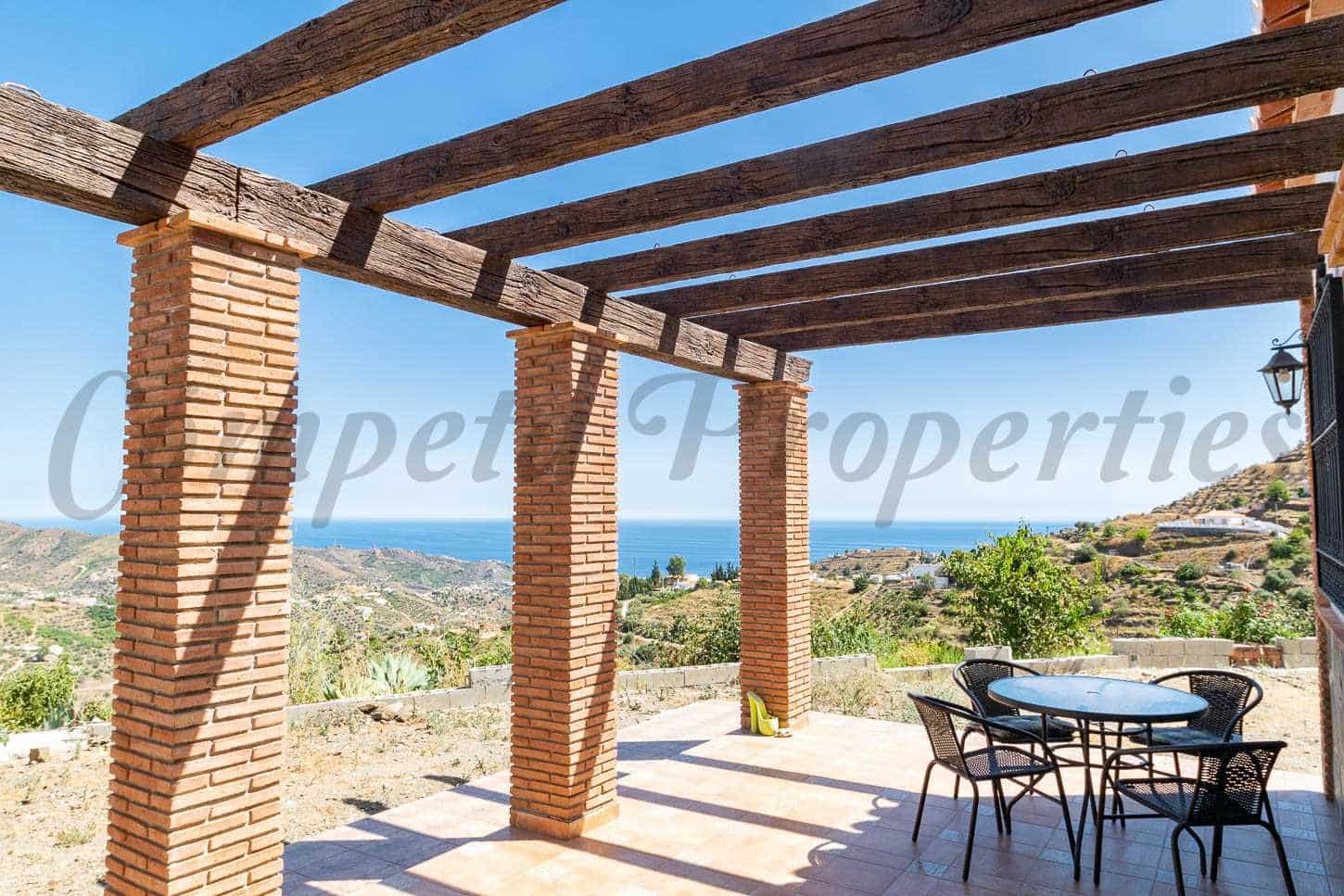 Finka/Dom wiejski do wynajęcia w Torrox z garażem - 750 € (Ref: 8448543)