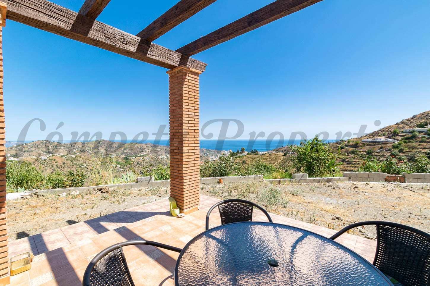 Finka/Dom wiejski do wynajęcia w Torrox z garażem - 750 € (Ref: 8448543)