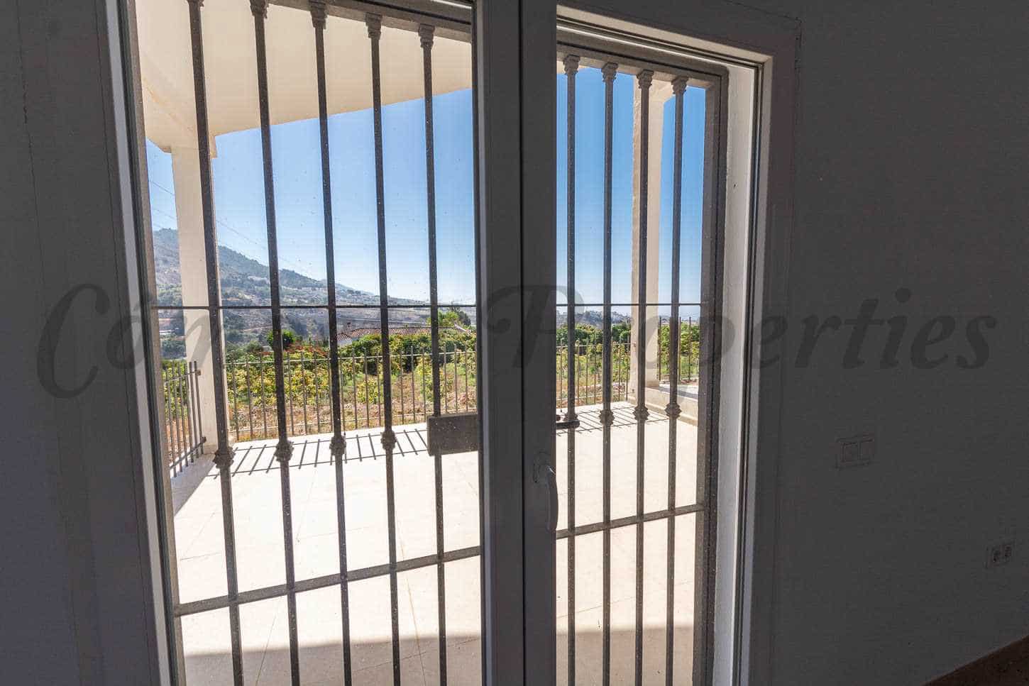 3 slaapkamer Finca/Landhuis te koop in Frigiliana met garage - € 685.000 (Ref: 8453867)