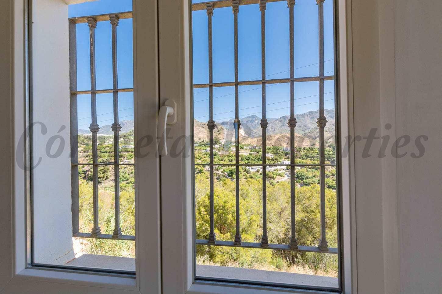 3 slaapkamer Finca/Landhuis te koop in Frigiliana met garage - € 685.000 (Ref: 8453867)