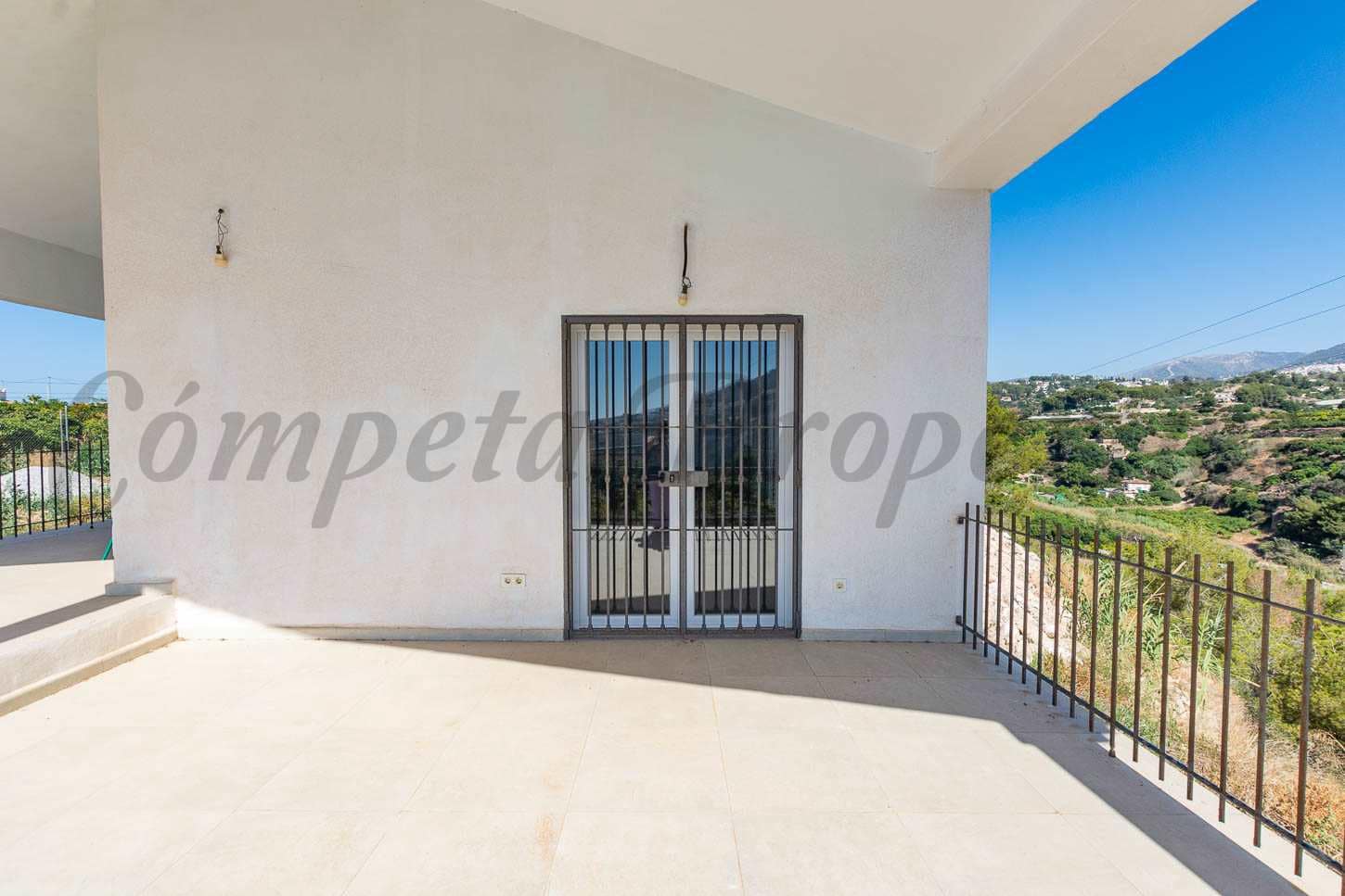 3 slaapkamer Finca/Landhuis te koop in Frigiliana met garage - € 685.000 (Ref: 8453867)