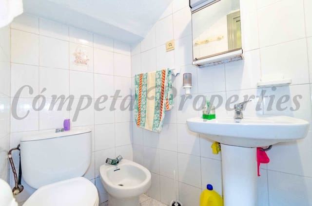 4 bedroom Townhouse for sale in Cómpeta - € 169,000 (Ref: 8455945)