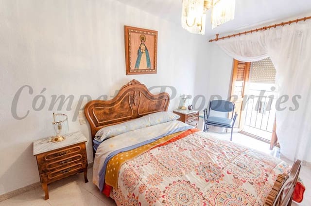 4 bedroom Townhouse for sale in Cómpeta - € 169,000 (Ref: 8455945)