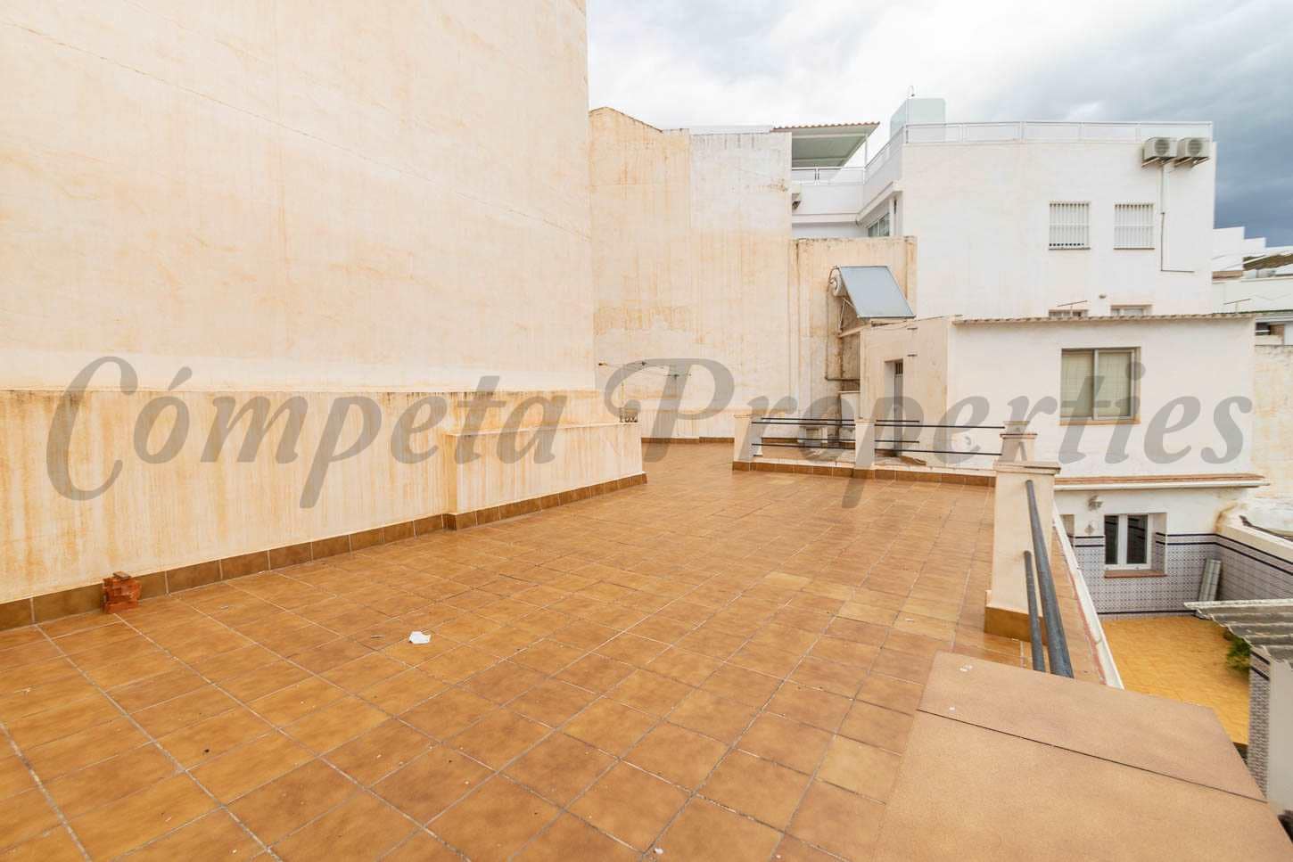 4 quarto Casa em Banda para venda em Nerja - 650 000 € (Ref: 8472938)