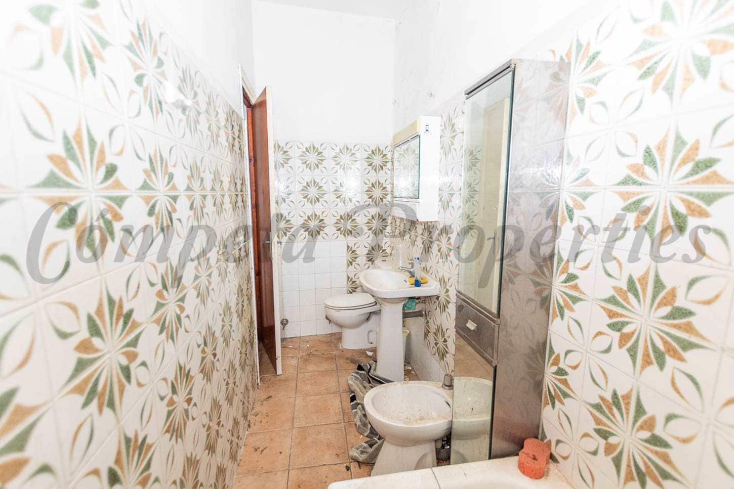 6 sypialnia Dom na sprzedaż w Nerja z garażem - 715 000 € (Ref: 8473032)