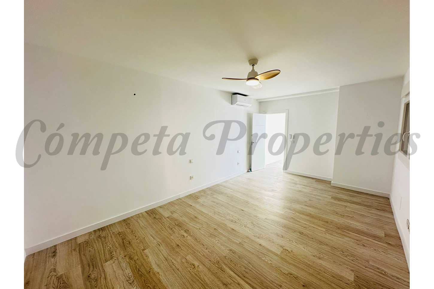 4 bedroom Townhouse for sale in Torrox-Costa with pool garage - € 525,000 (Ref: 8475346)