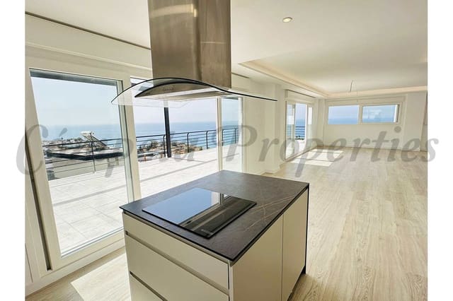 4 quarto Casa em Banda para venda em Torrox-Costa, Torrox com piscina garagem - 525 000 € (Ref: 8475346)