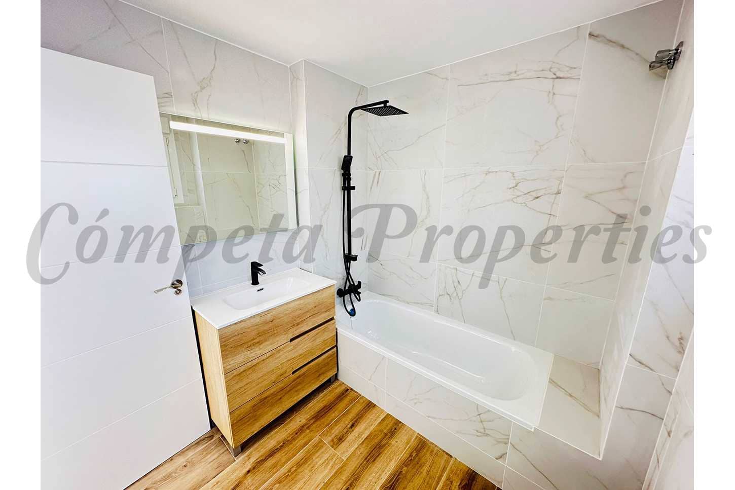 4 bedroom Townhouse for sale in Torrox-Costa with pool garage - € 525,000 (Ref: 8475346)