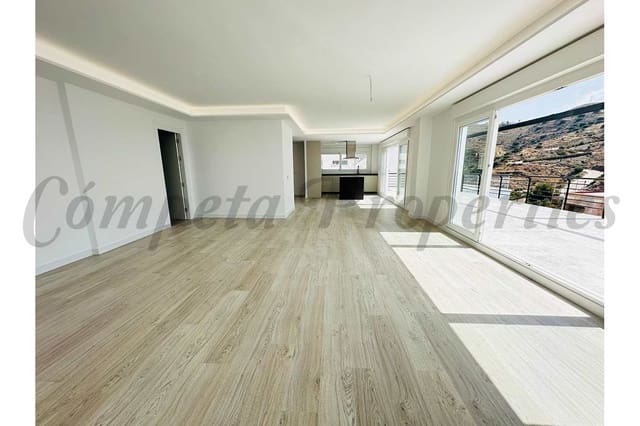 4 quarto Casa em Banda para venda em Torrox-Costa, Torrox com piscina garagem - 525 000 € (Ref: 8475346)