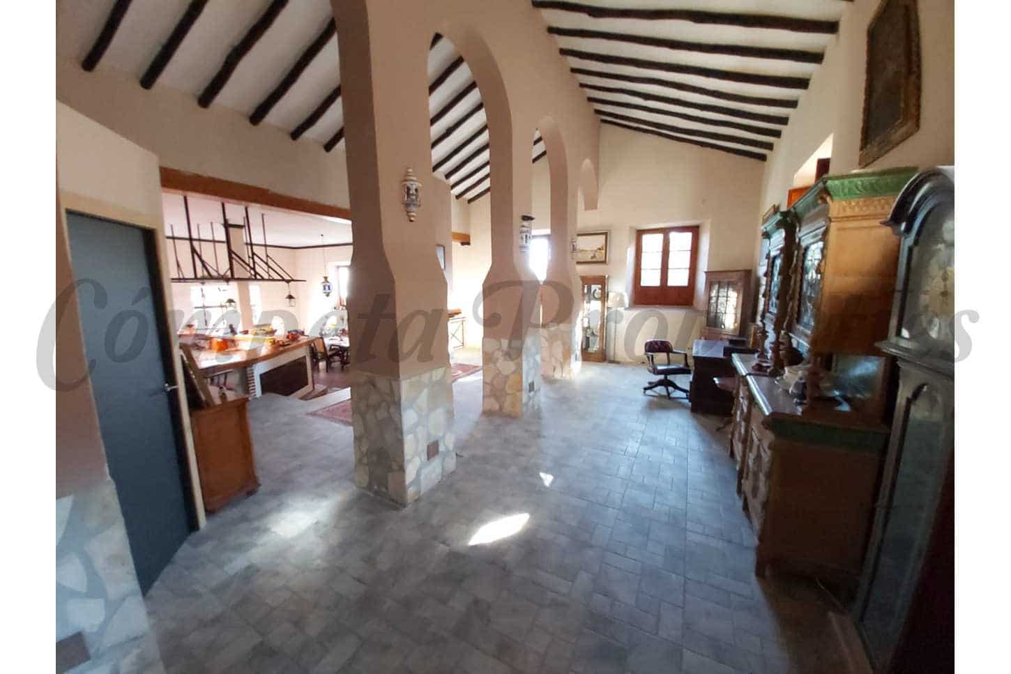 4 sovrum Villa till salu i Nerja med pool garage - 1 400 000 € (Ref: 8481448)