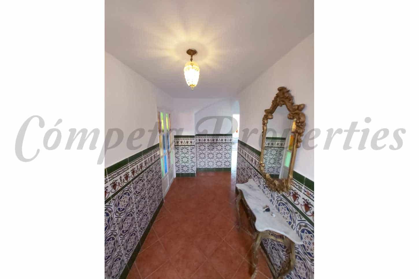 4 sovrum Villa till salu i Nerja med pool garage - 1 400 000 € (Ref: 8481448)