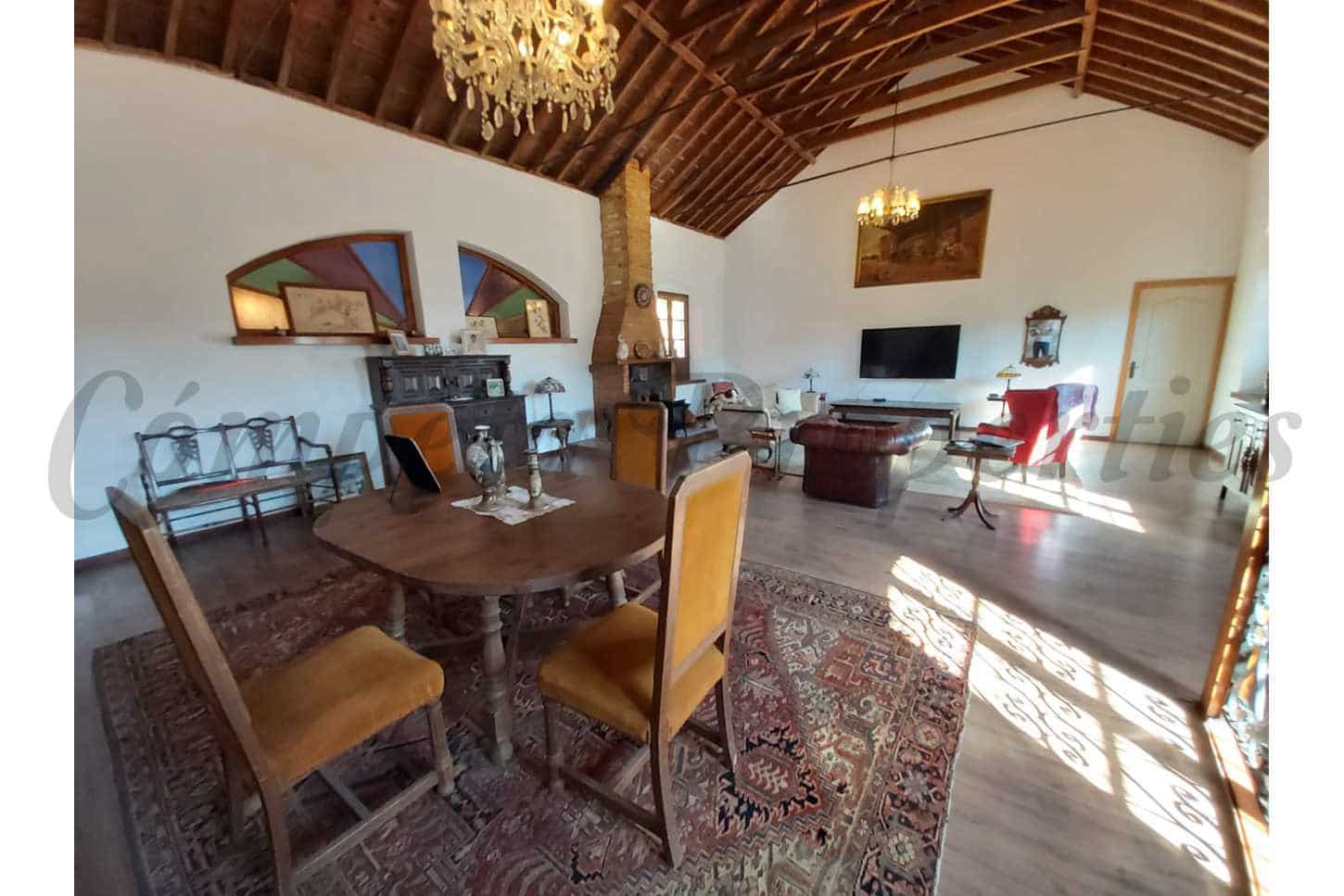 4 sovrum Villa till salu i Nerja med pool garage - 1 400 000 € (Ref: 8481448)