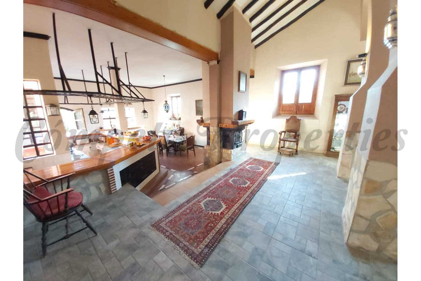 4 sovrum Villa till salu i Nerja med pool garage - 1 400 000 € (Ref: 8481448)