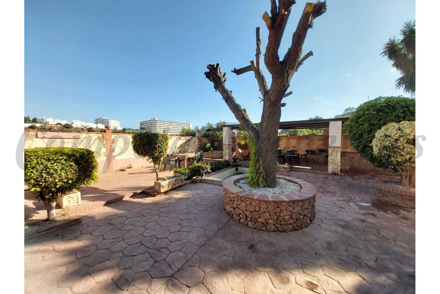 4 sovrum Villa till salu i Nerja med pool garage - 1 400 000 € (Ref: 8481448)