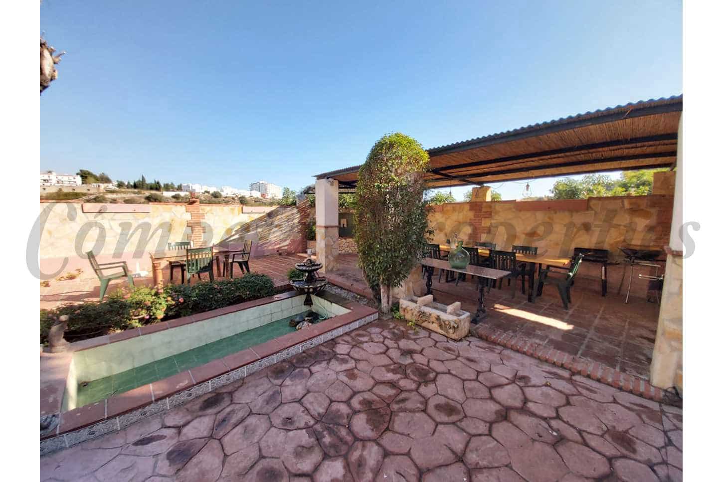 4 sovrum Villa till salu i Nerja med pool garage - 1 400 000 € (Ref: 8481448)