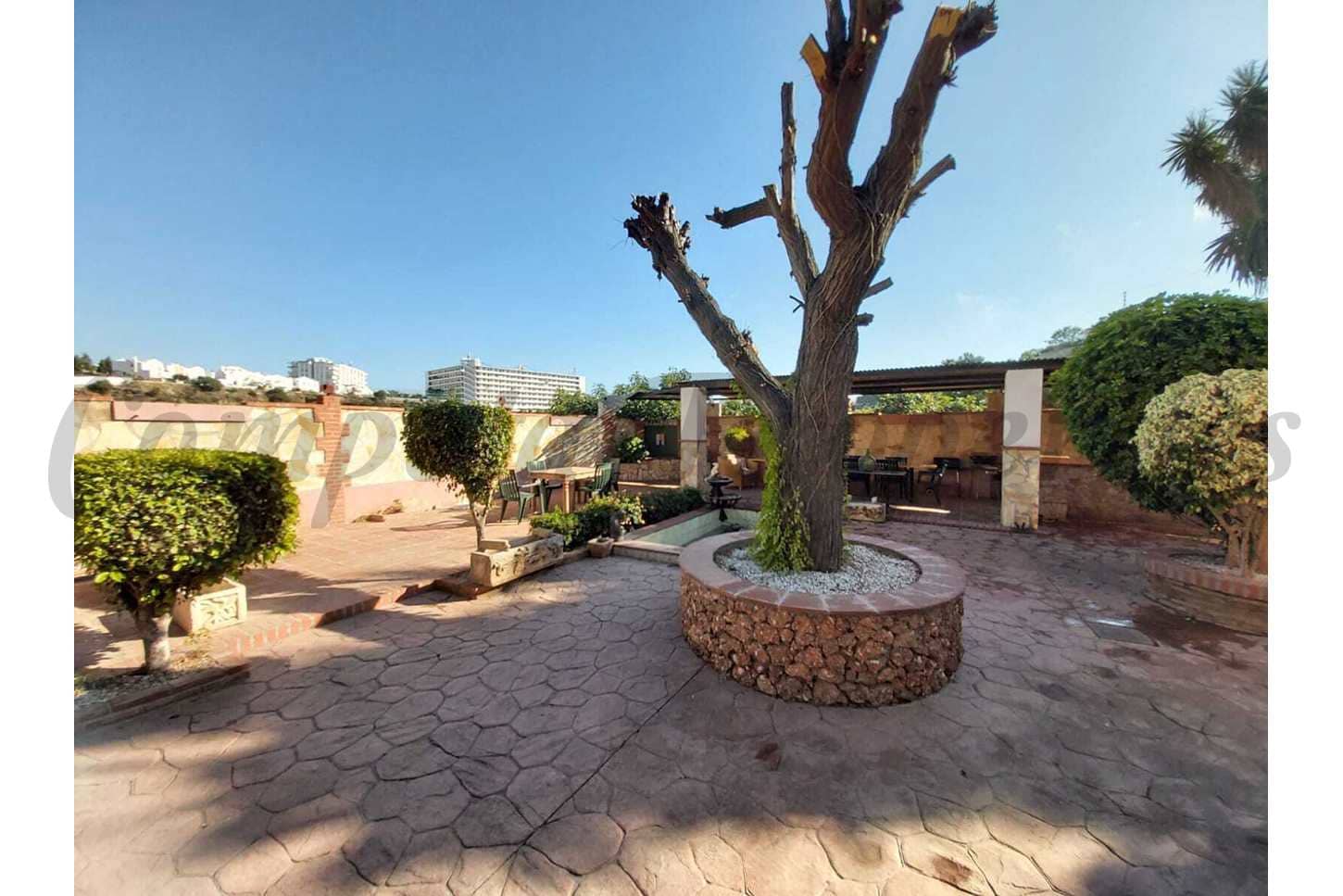 4 sovrum Villa till salu i Nerja med pool garage - 1 400 000 € (Ref: 8481448)