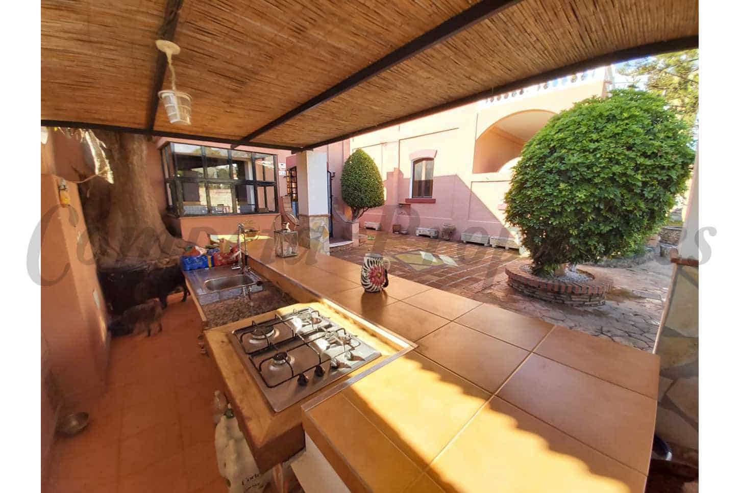 4 sovrum Villa till salu i Nerja med pool garage - 1 400 000 € (Ref: 8481448)