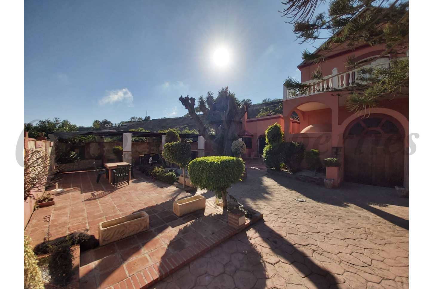 4 sovrum Villa till salu i Nerja med pool garage - 1 400 000 € (Ref: 8481448)