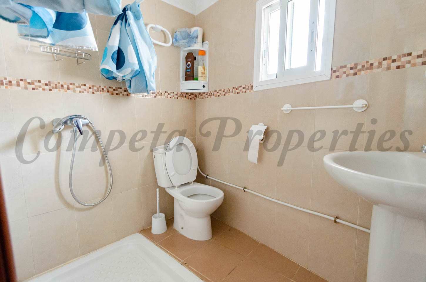 2 soveværelse Byhus til salg i Salares - € 99.000 (Ref: 8493089)